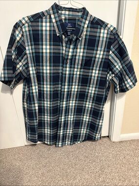 George Men's Short-Sleeve Plaid Button-Down Shirt - Navy, White, Tan